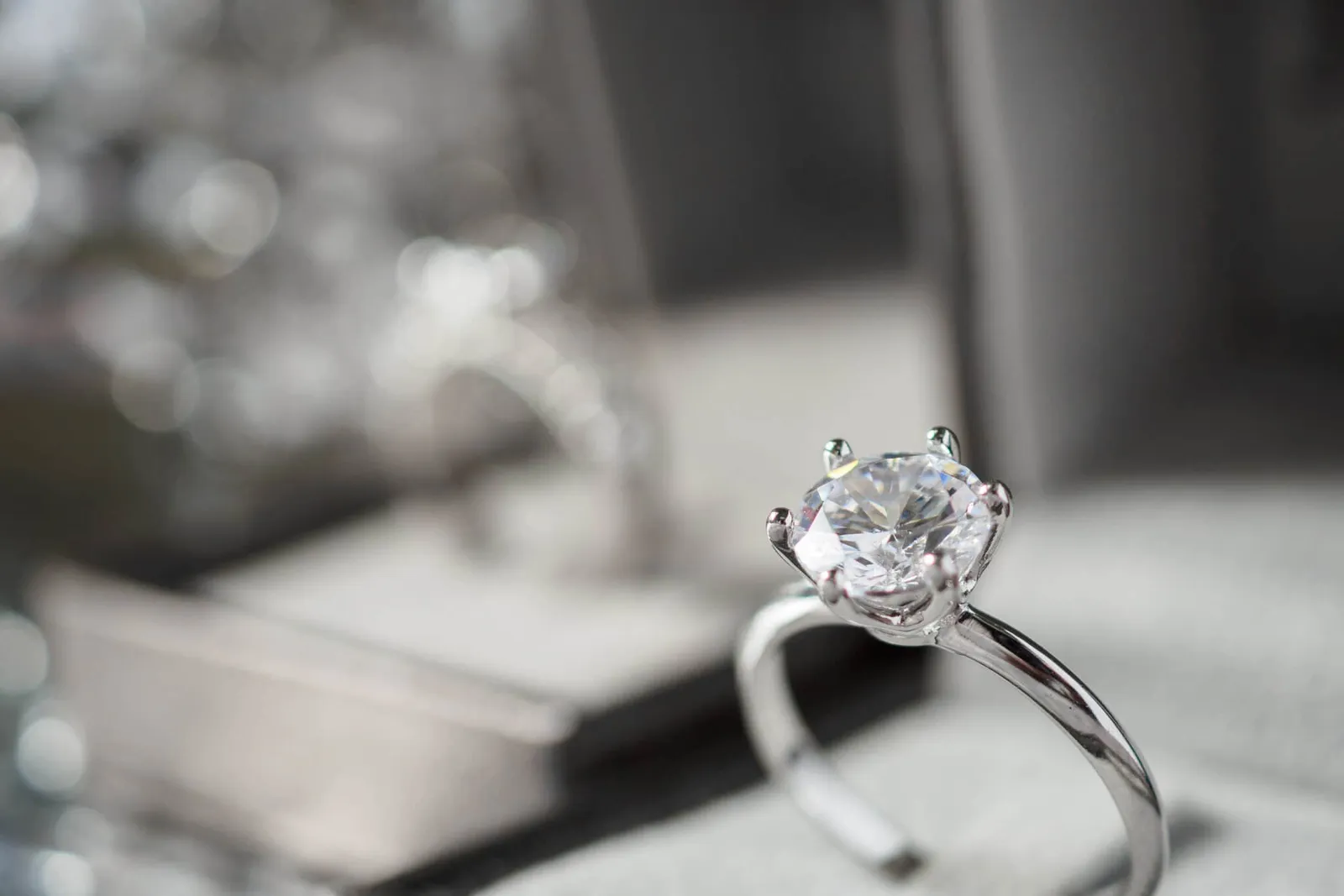Bagues diamant de fiançailles